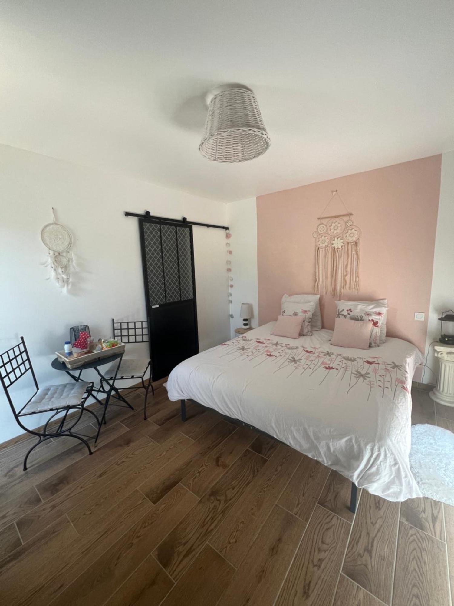Quiniere - Entre Lac Et Foret - Hebergement Independant Avec Espace Kitchenette Blois Exterior foto